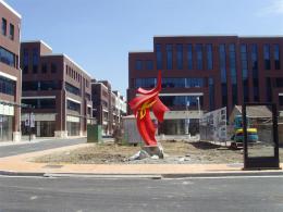 hj1721 不銹鋼雕塑—凌空之剪_青島國際服裝城不銹鋼雕塑、石雕、玻璃鋼雕塑_濱州宏景雕塑有限公司